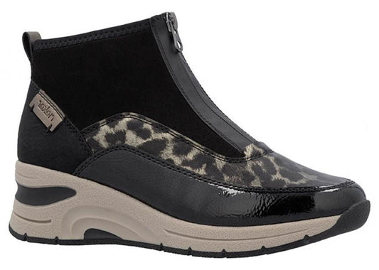 Rieker - Kort støvle med kilehæl, 52-0985 - Sort/leo kombination