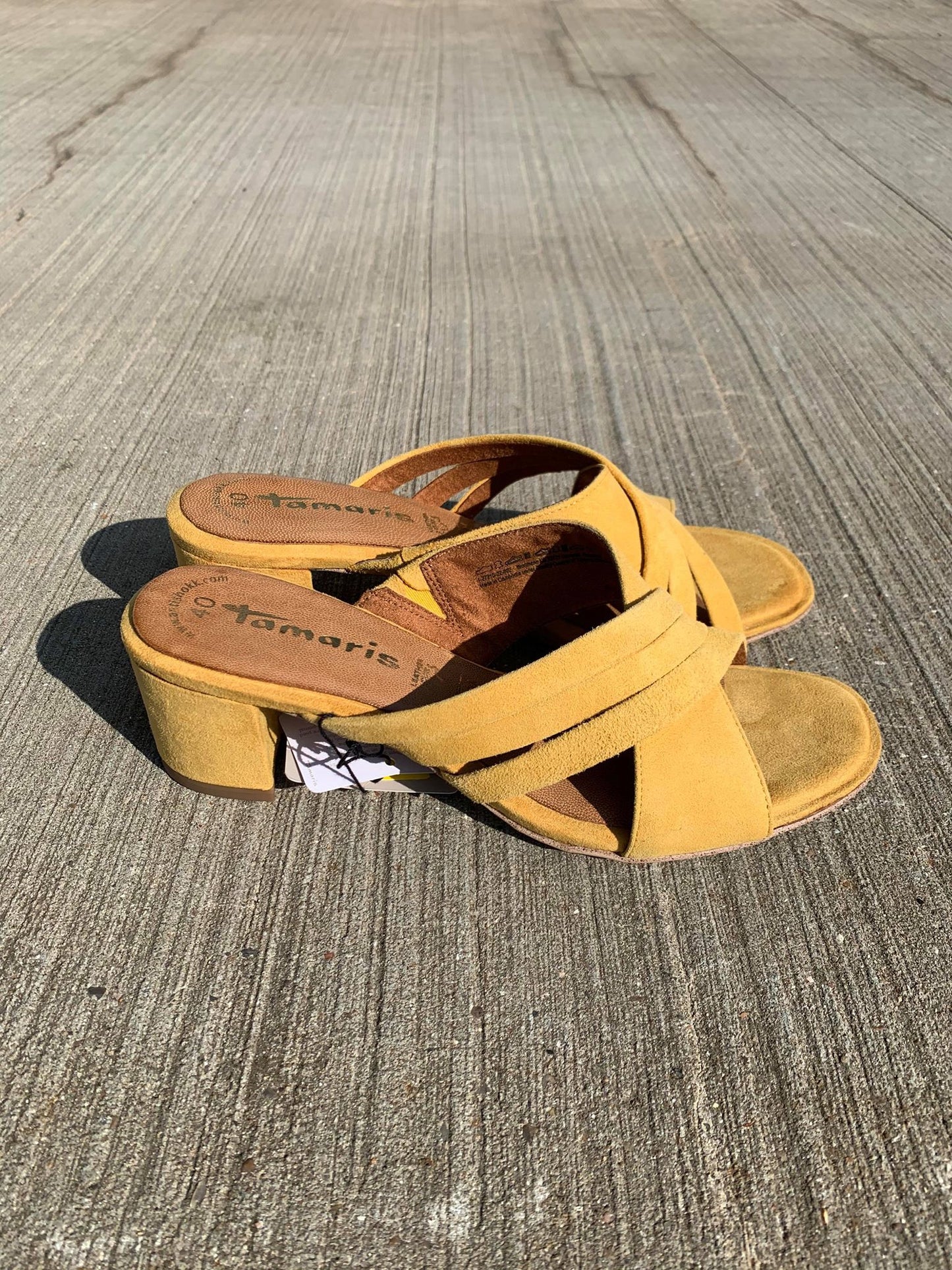 Tamaris, Sandal med hæl - Gul